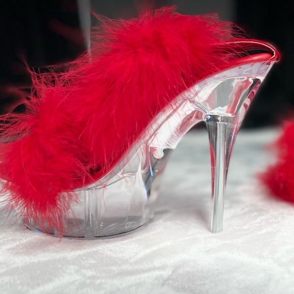 Artificial fur platform heel. - Picture 3 of 4